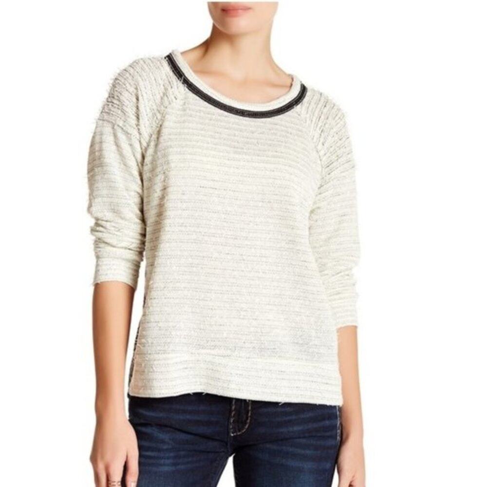 Miss Me‎ Long Sleeve Fringe Sweater